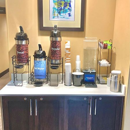 Comfort Inn & Suites Airport North Calgary Luaran gambar
