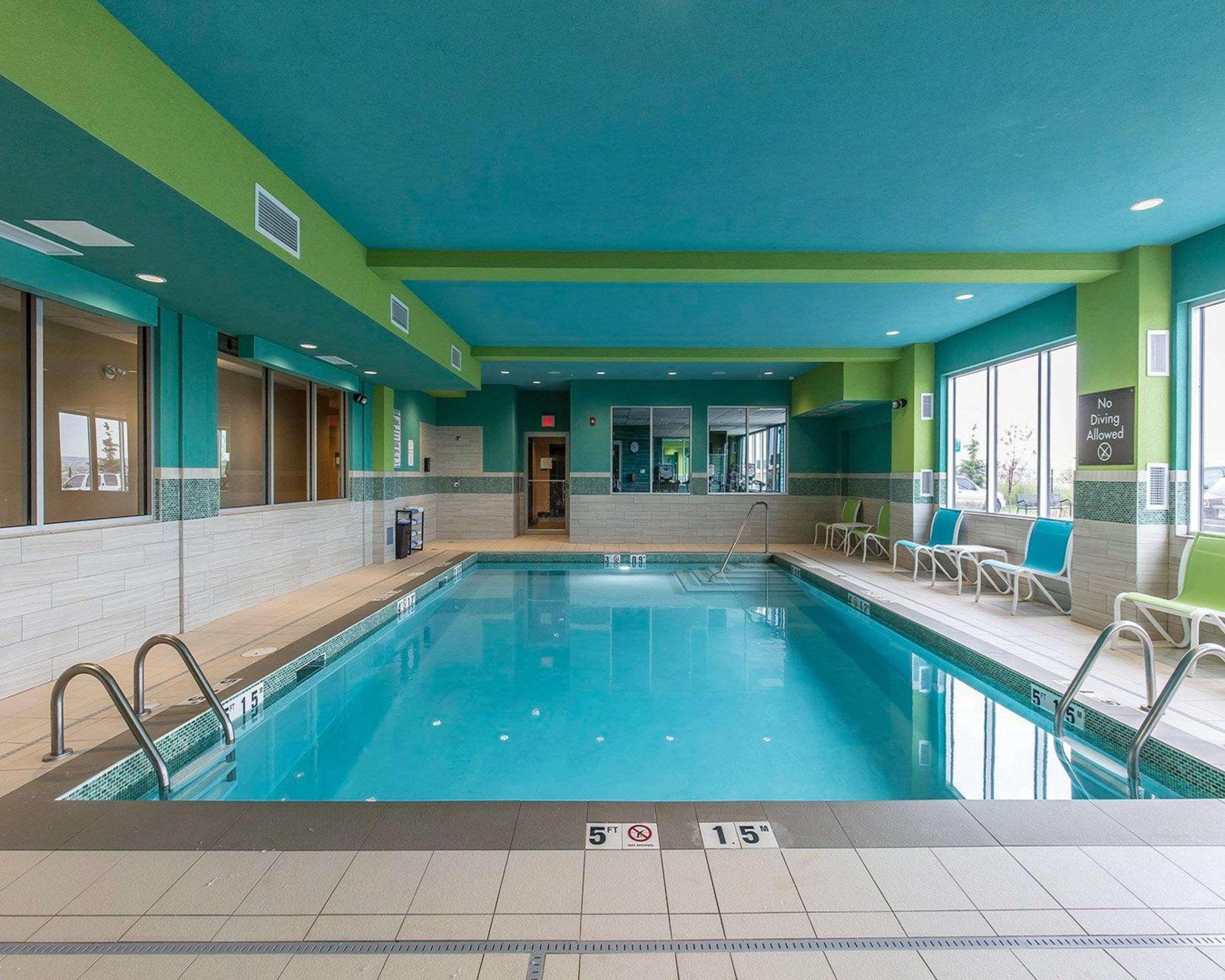 Comfort Inn & Suites Airport North Calgary Luaran gambar