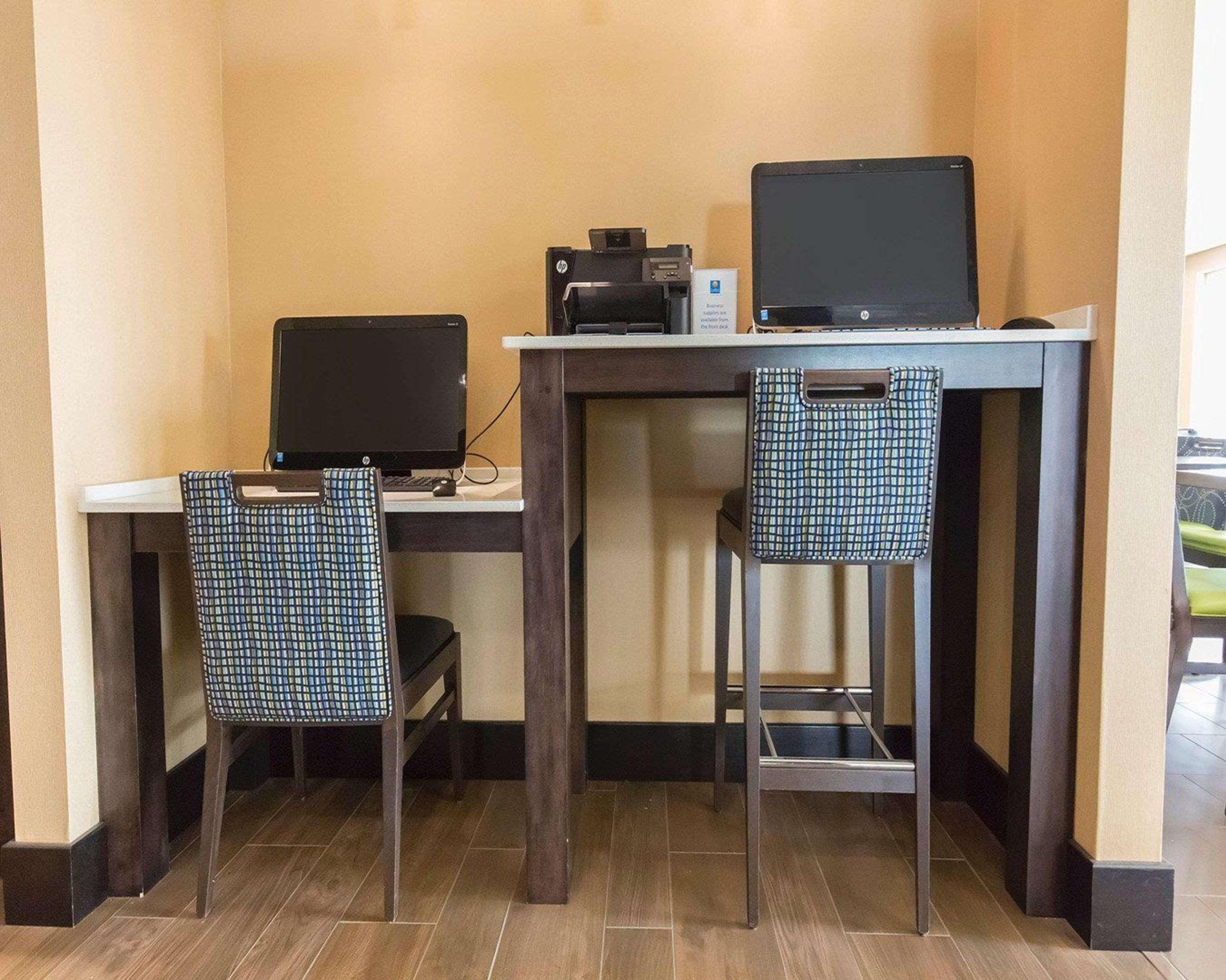 Comfort Inn & Suites Airport North Calgary Luaran gambar