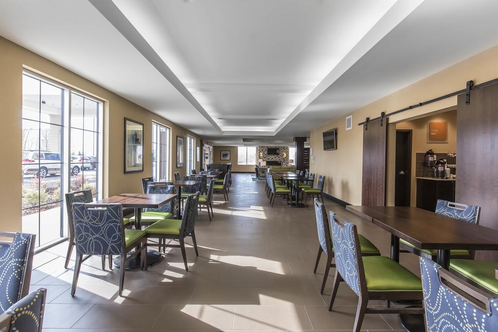 Comfort Inn & Suites Airport North Calgary Luaran gambar