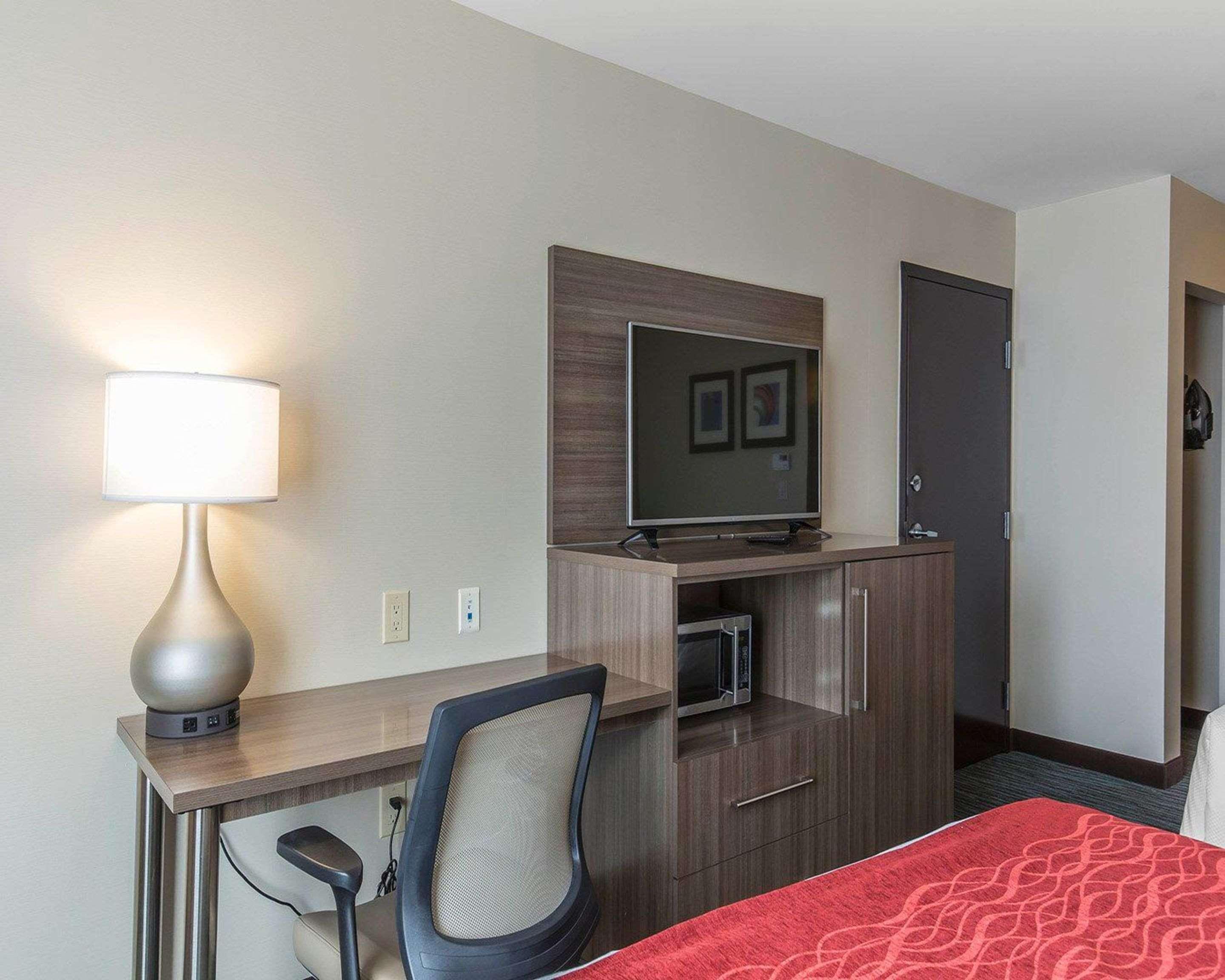 Comfort Inn & Suites Airport North Calgary Luaran gambar