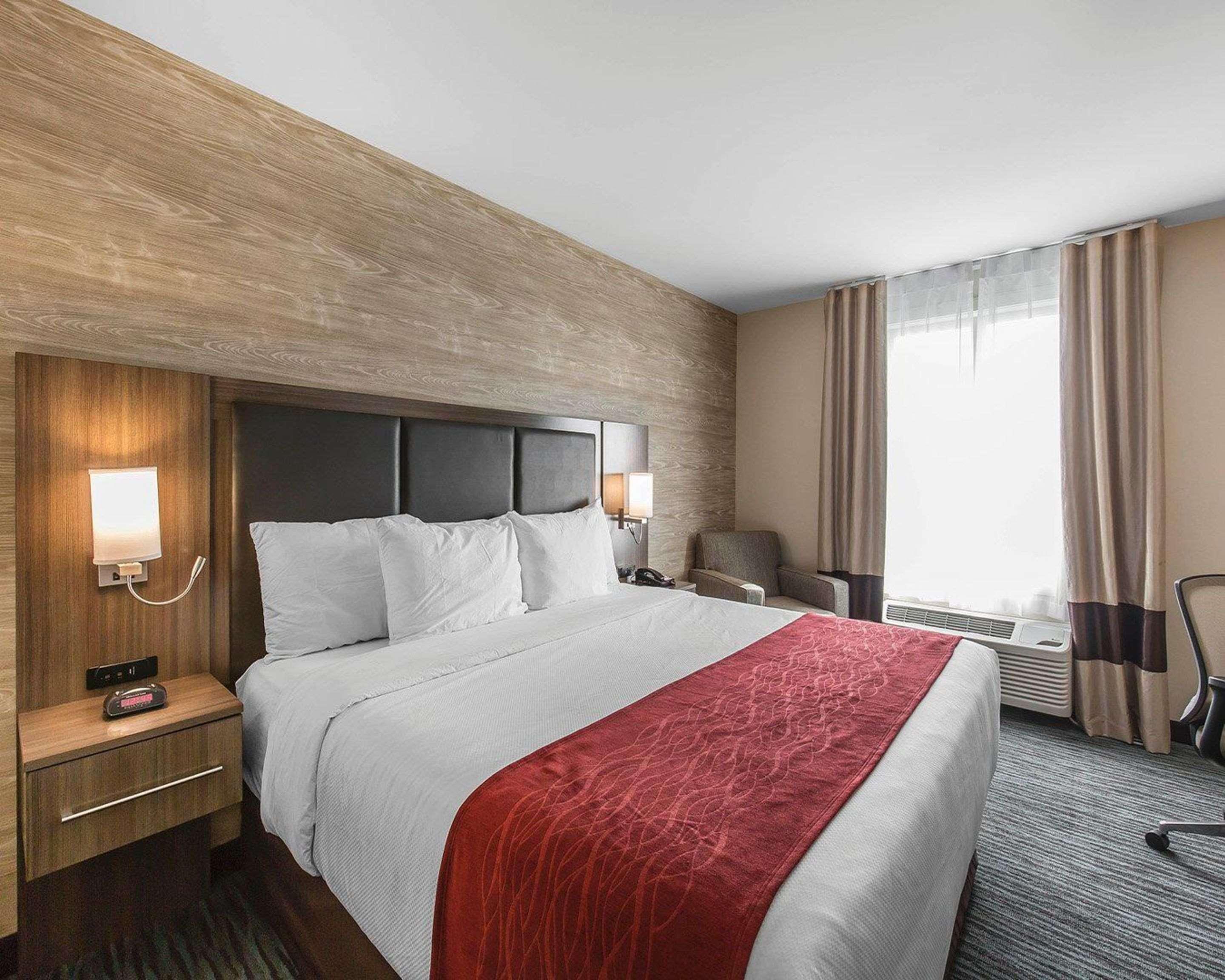 Comfort Inn & Suites Airport North Calgary Luaran gambar