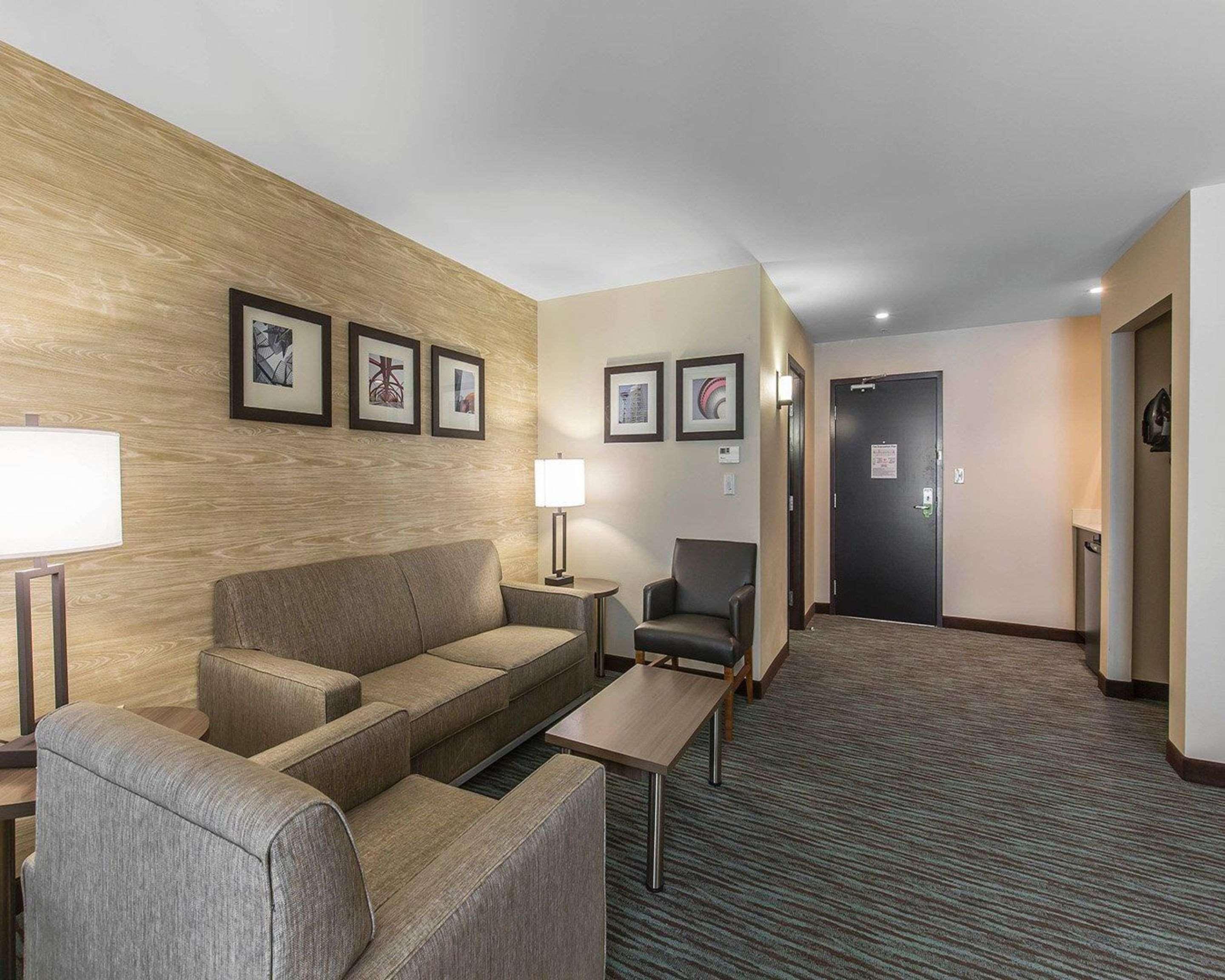 Comfort Inn & Suites Airport North Calgary Luaran gambar