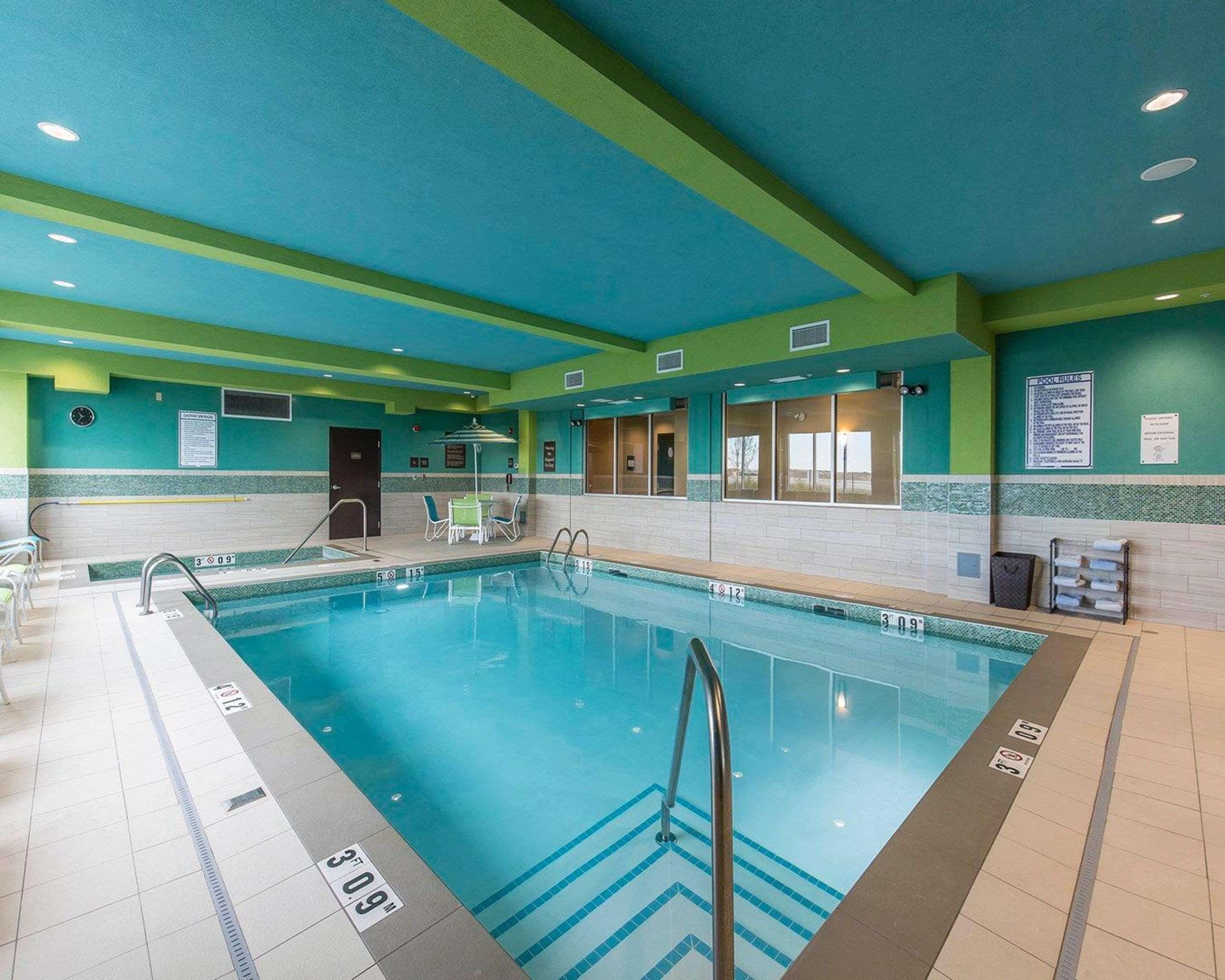 Comfort Inn & Suites Airport North Calgary Luaran gambar